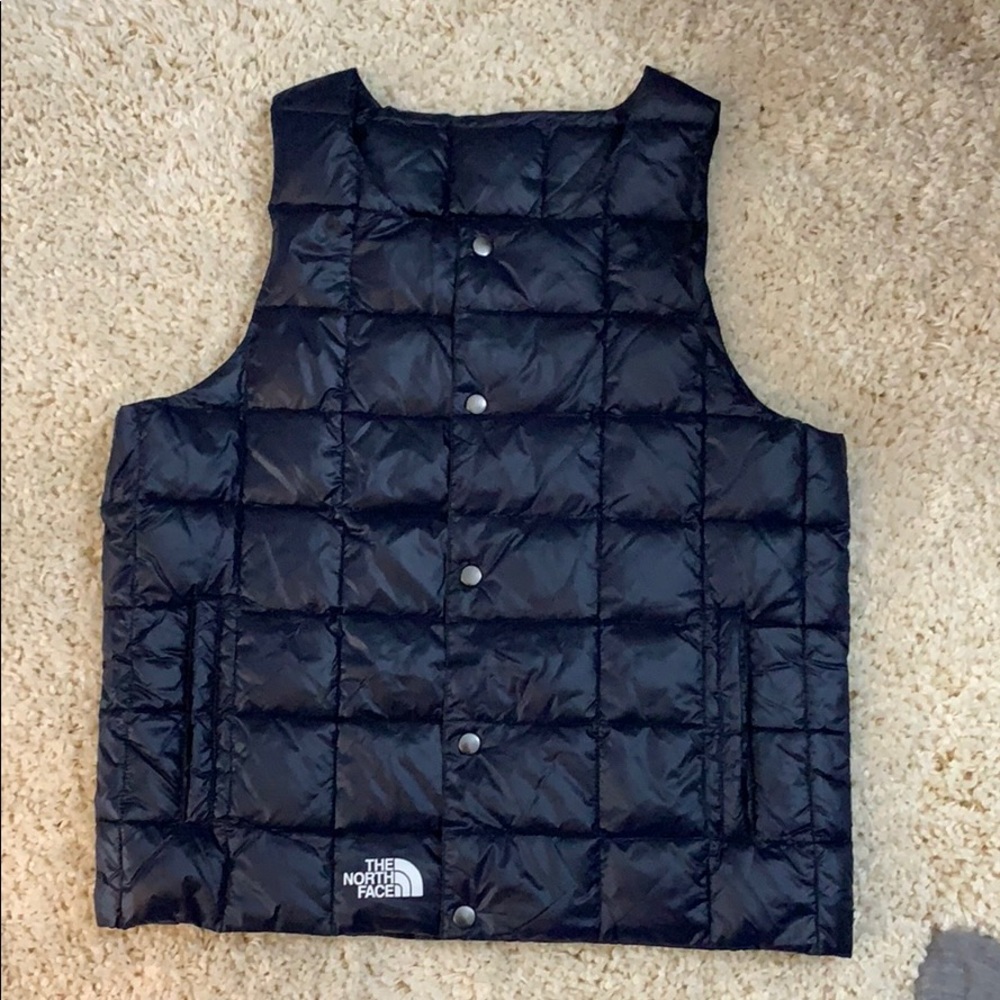 Light quilted vest size L